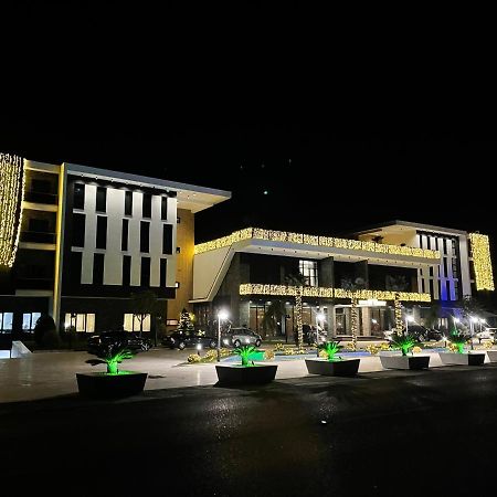 Deluxe Resort And Spa Koplik 외부 사진