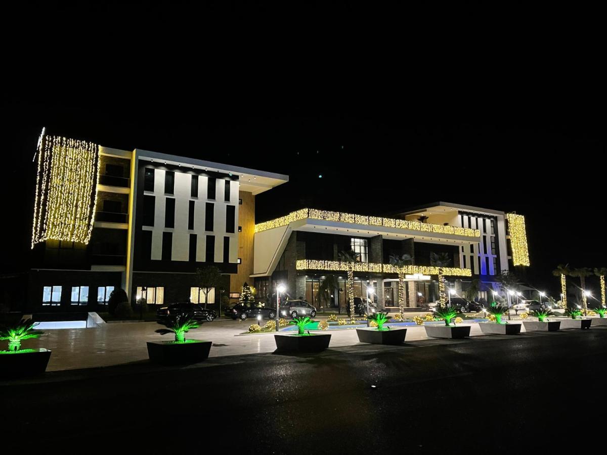 Deluxe Resort And Spa Koplik 외부 사진