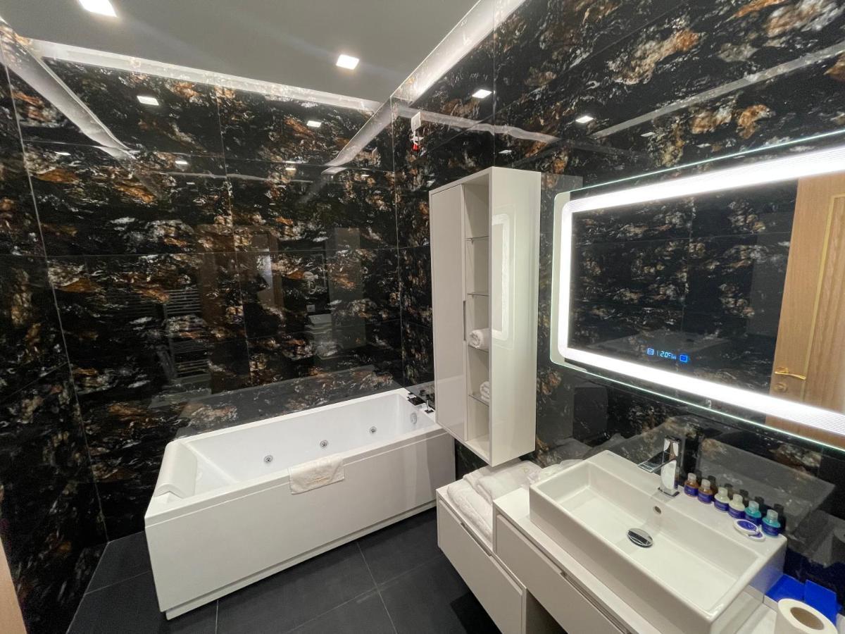 Deluxe Resort And Spa Koplik 외부 사진