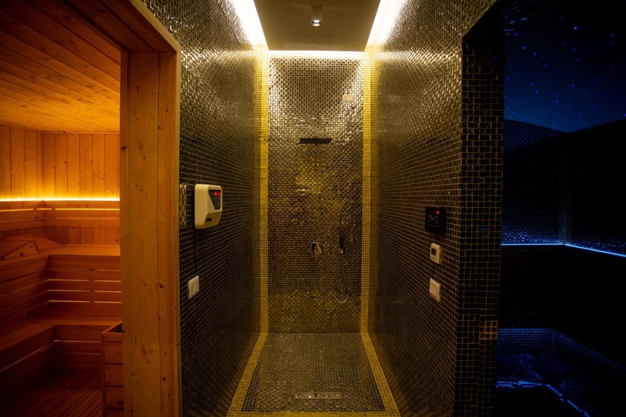 Deluxe Resort And Spa Koplik 외부 사진